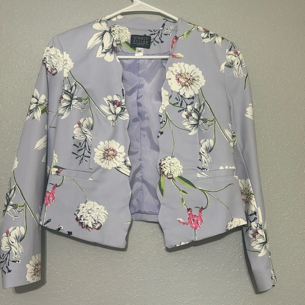 Scallop flower blazer